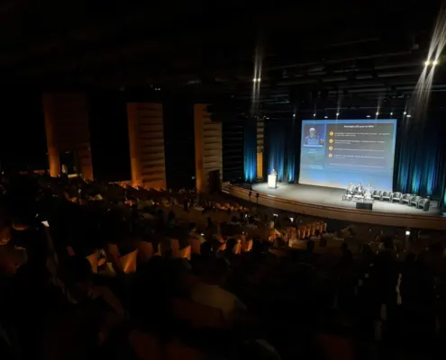 Auditorium pendant une session plénière